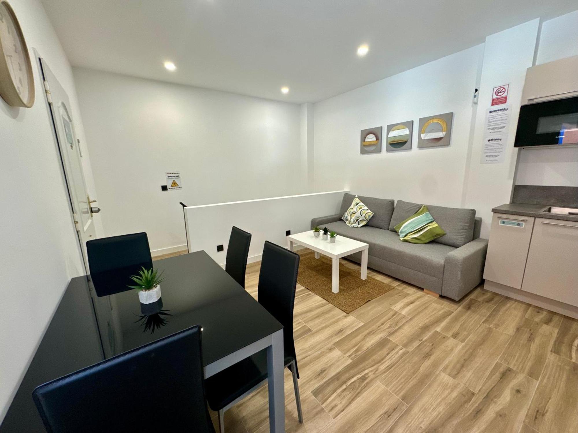 Apartamentos Castillejos Madrid Luaran gambar