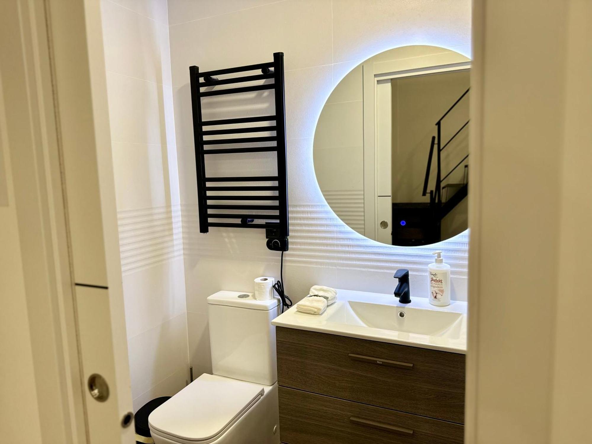 Apartamentos Castillejos Madrid Luaran gambar